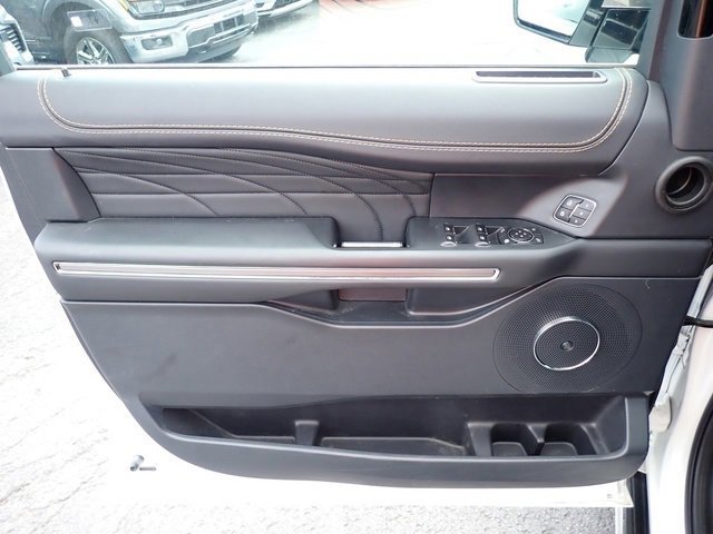 Certified 2022 Ford Expedition Max Platinum image 22