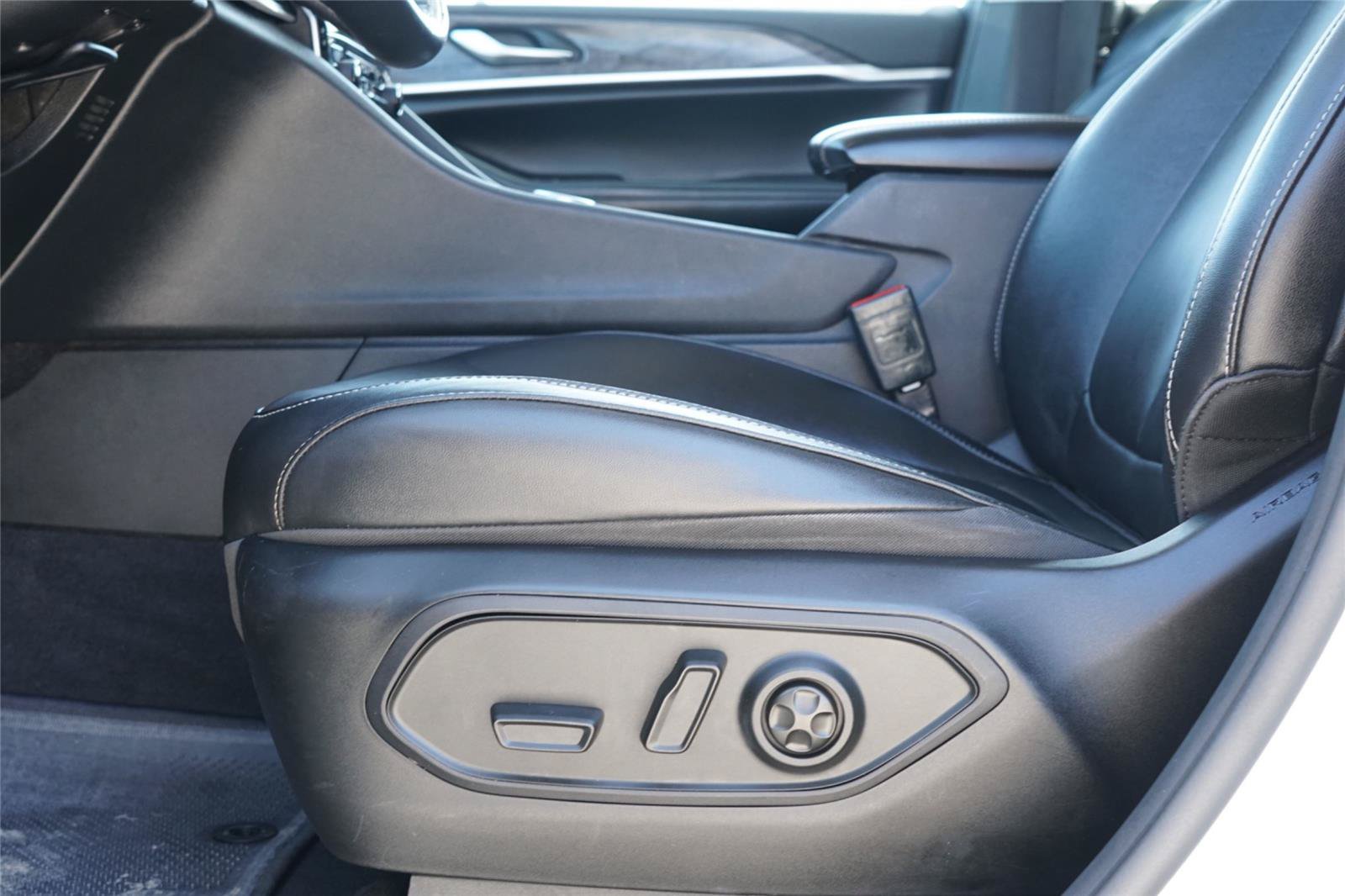 Used 2021 Jeep Grand Cherokee L Limited AWD/4WD image 21