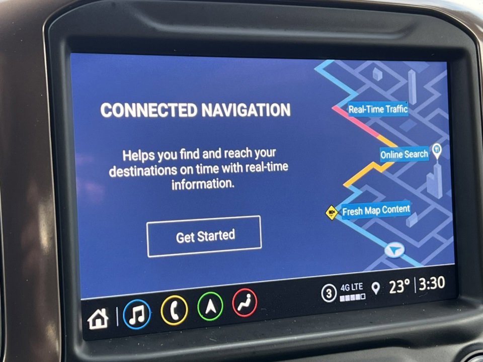 Used 2022 Chevrolet Silverado 1500 High Country w/ Technology Package image 34