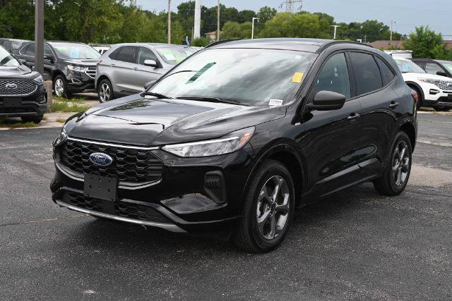Certified 2024 Ford Escape ST-Line w/ Tech Pack #1 AWD/4WD image 5