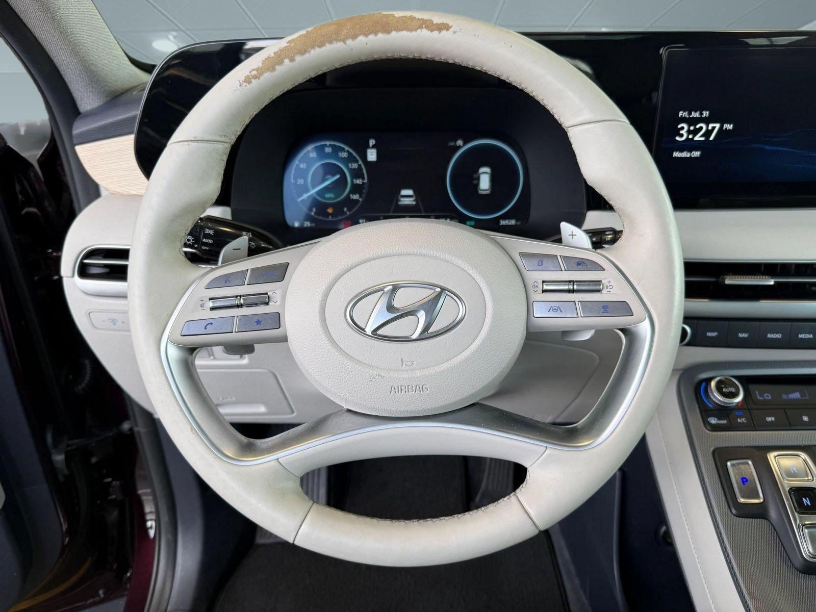 Used 2024 Hyundai Palisade Limited FWD image 11