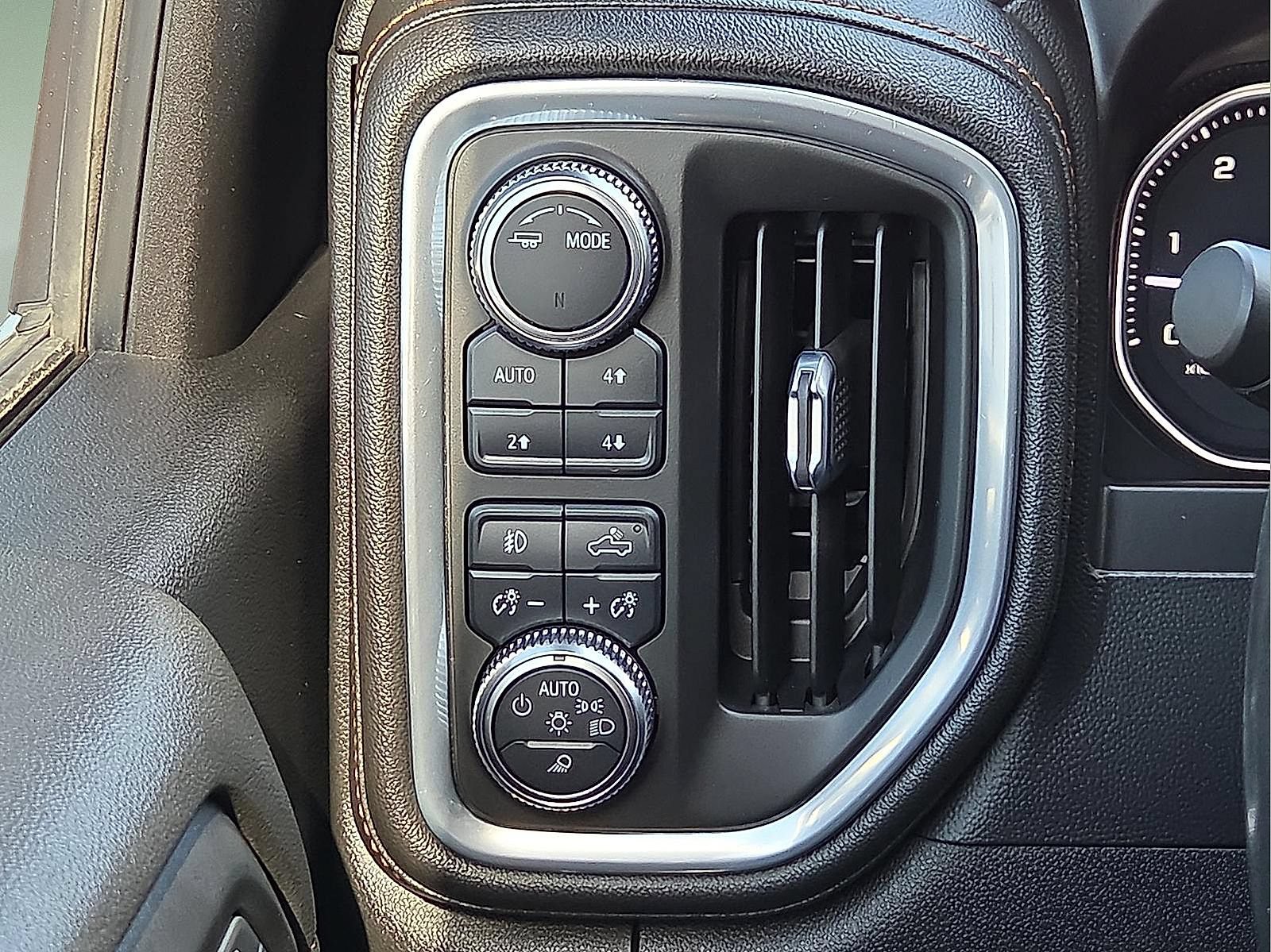 Used 2022 GMC Sierra 2500 AT4 w/ Gooseneck/5TH Wheel Package AWD/4WD image 19