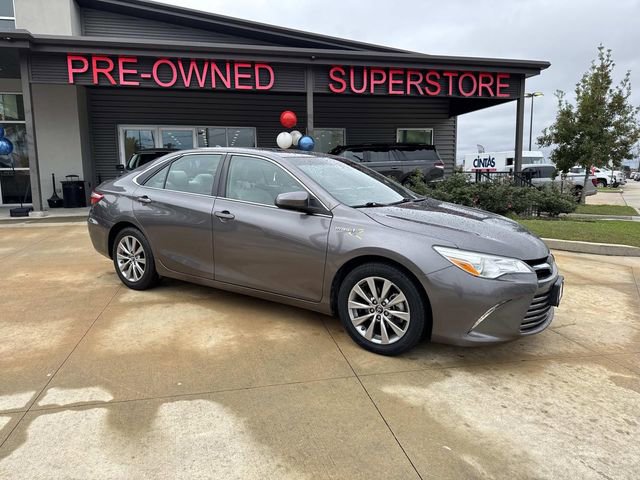 Used 2017 Toyota Camry Hybrid image 1
