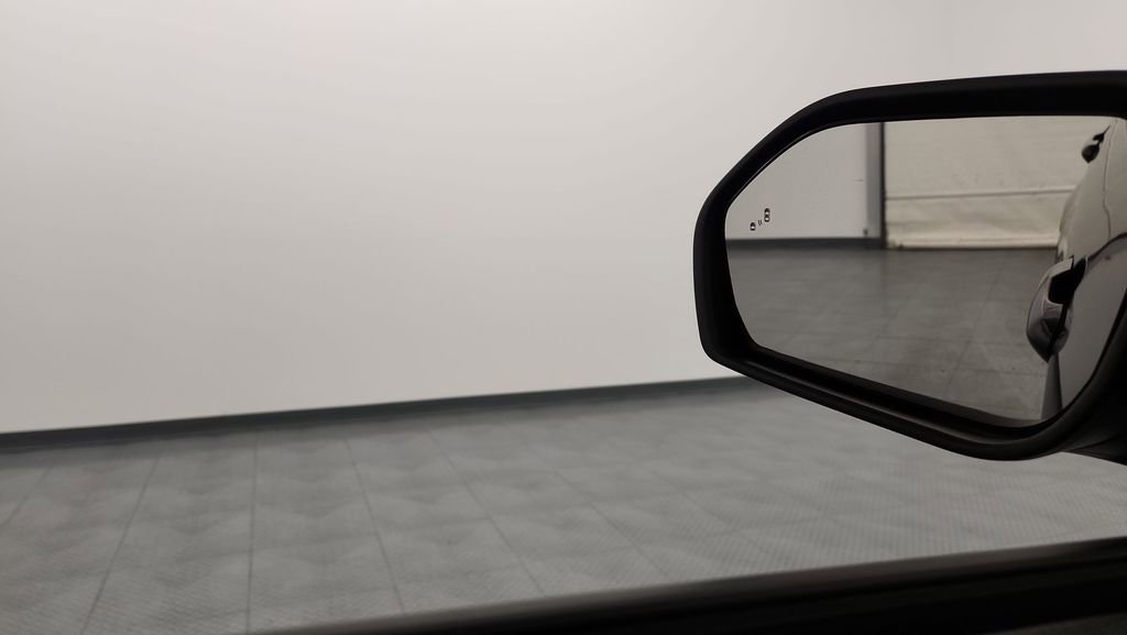 Certified 2024 Ford Explorer XLT w/ Equipment Group 202A AWD/4WD image 20