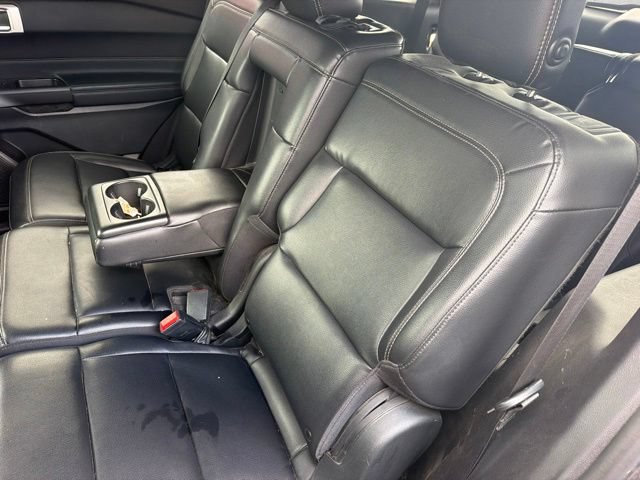 Certified 2020 Ford Explorer XLT w/ Equipment Group 202A AWD/4WD image 7