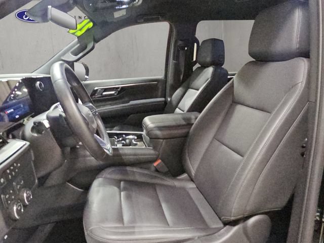 Used 2026 Chevrolet Suburban Z71 AWD/4WD image 12