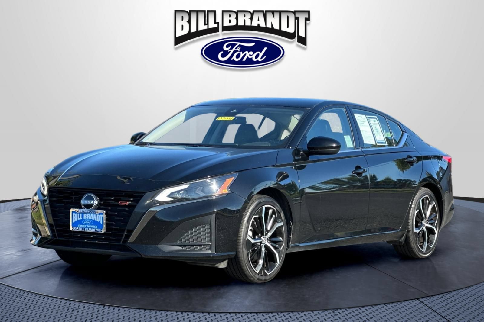 Used 2025 Nissan Altima 2.5 SR FWD image 7