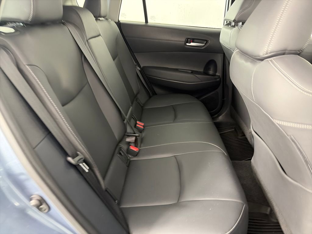 Used 2023 Toyota Corolla Cross XLE w/ Convenience Package AWD/4WD image 28