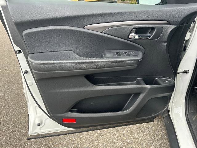 Used 2019 Honda Ridgeline Sport image 16