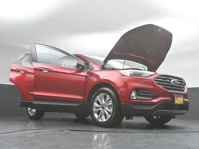 Certified 2022 Ford Edge Titanium w/ Class II Trailer Tow Package image 56