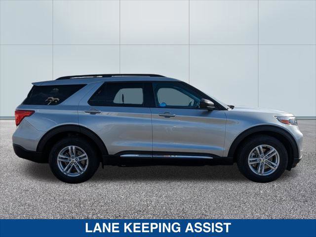 Certified 2022 Ford Explorer XLT image 2