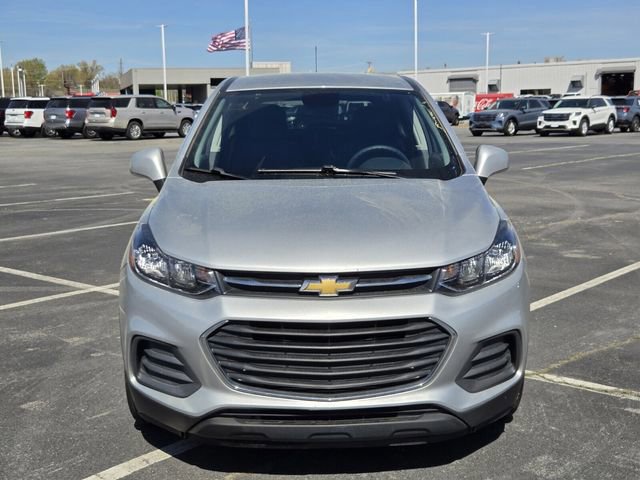 Used 2022 Chevrolet Trax LS w/ Tint and Cruise Package image 8