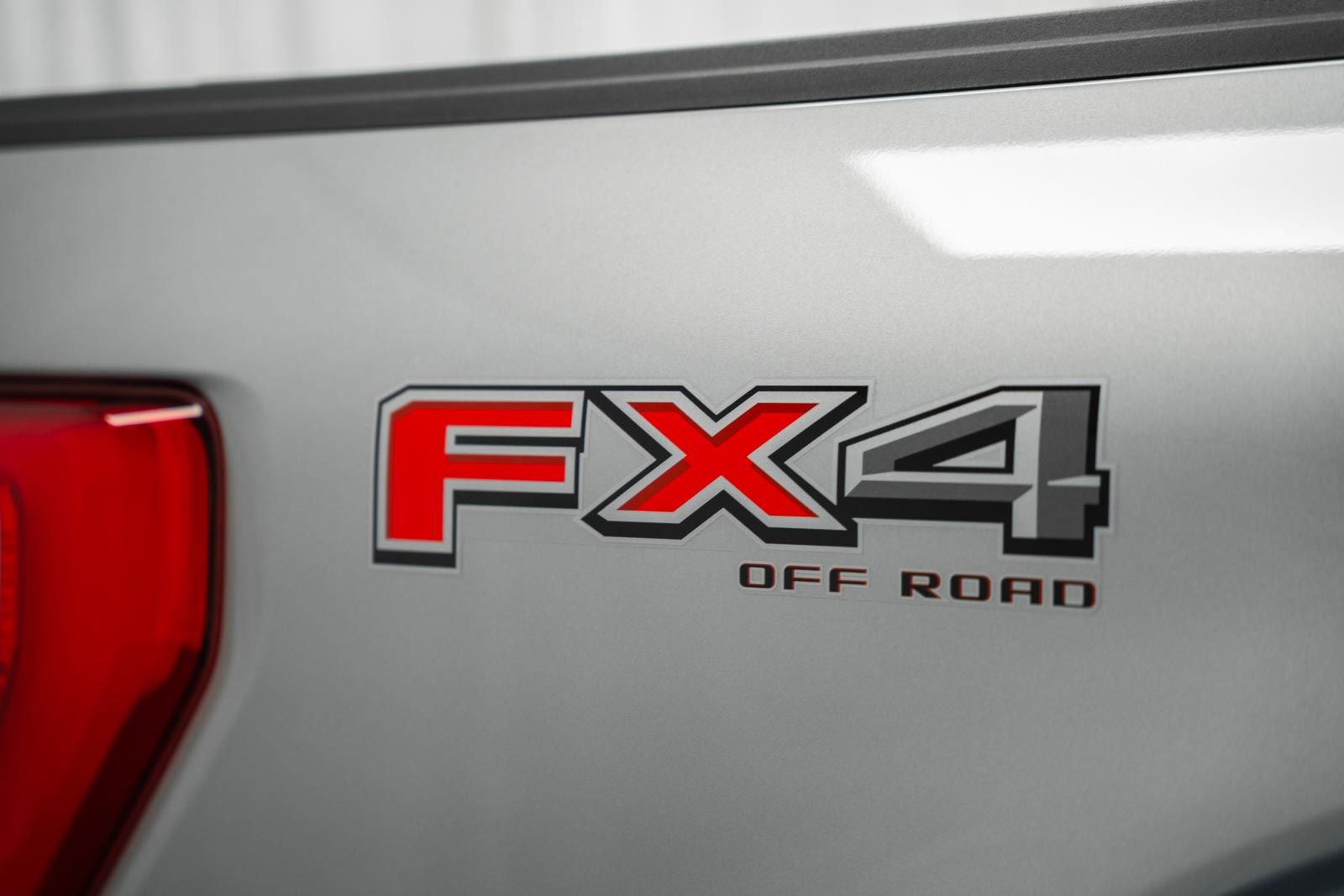 Certified 2023 Ford F150 Lariat w/ Equipment Group 502A High image 18