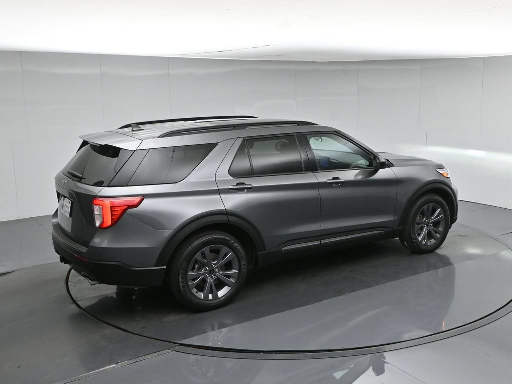 Certified 2023 Ford Explorer XLT w/ Equipment Group 202A RWD image 45