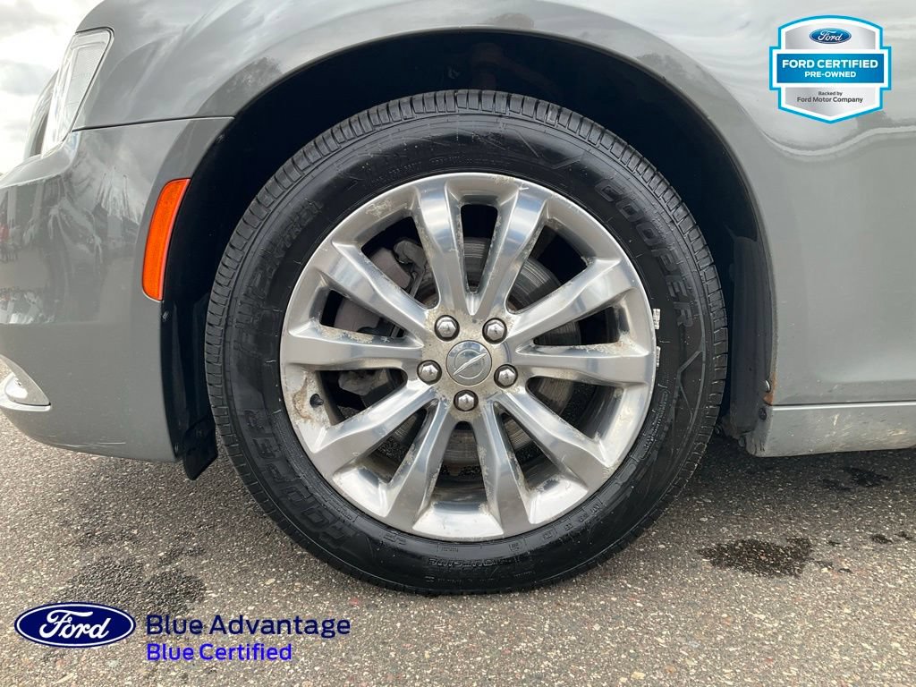 Used 2017 Chrysler 300 Limited AWD/4WD image 26