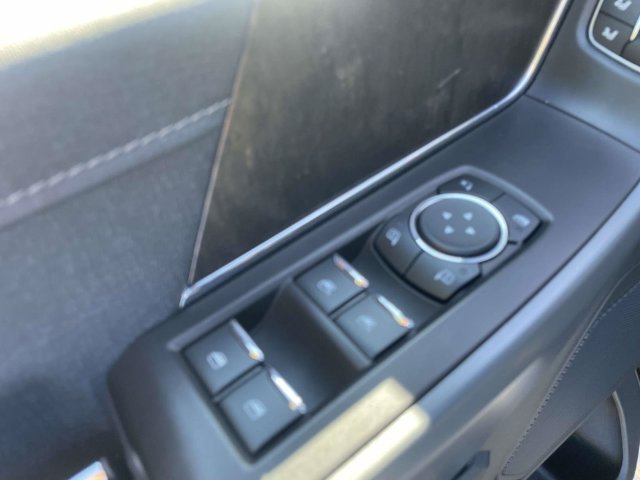 Certified 2022 Ford F150 Lariat w/ Trailer Tow Package AWD/4WD image 19