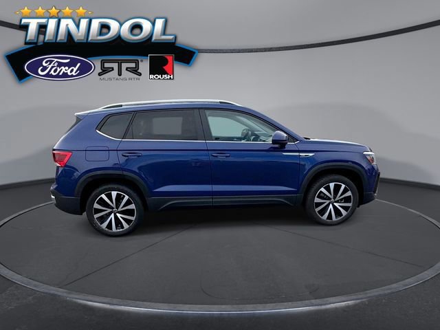 Used 2022 Volkswagen Taos SE image 2