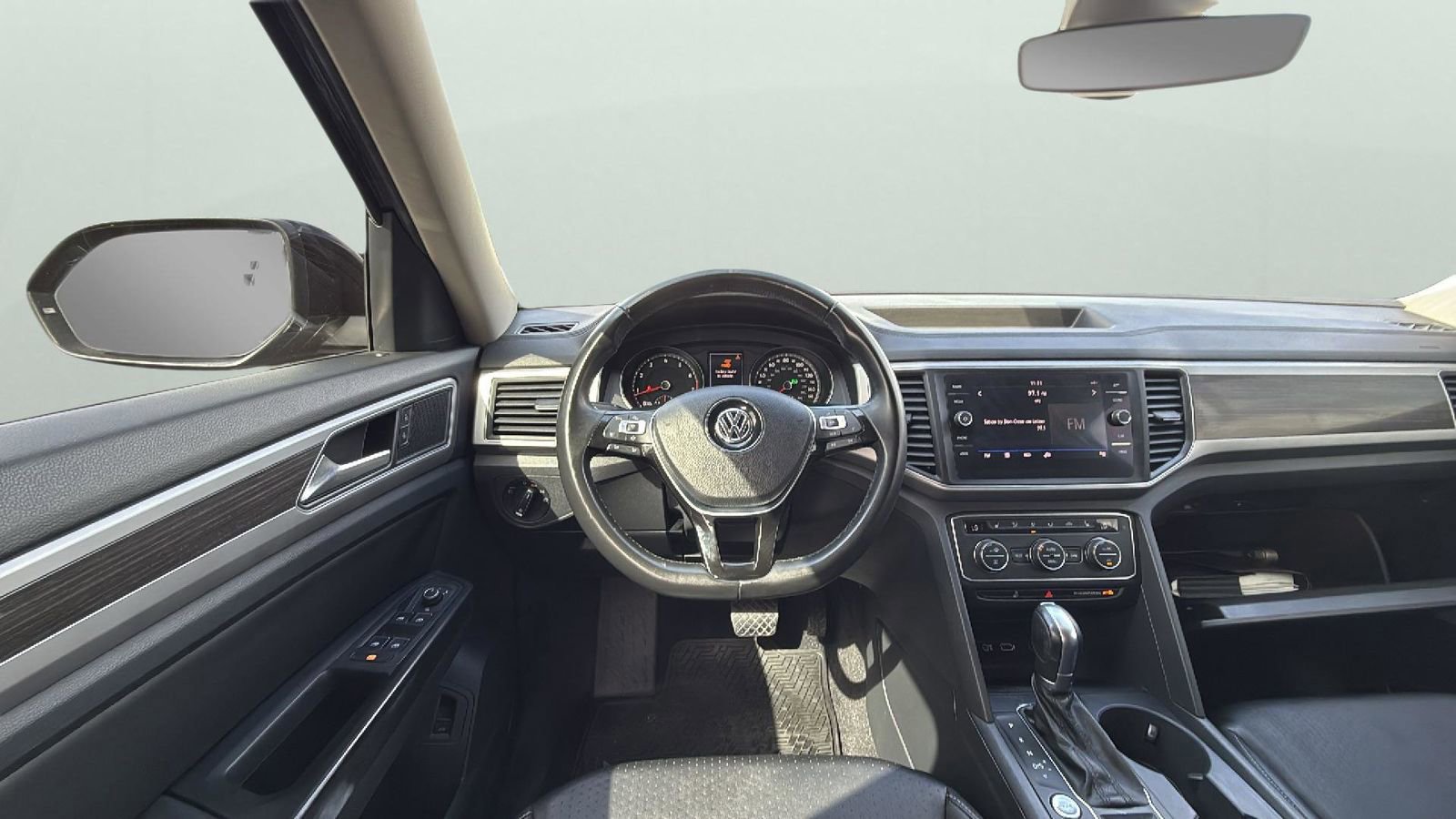 Used 2019 Volkswagen Atlas SE w/ Towing Package image 13