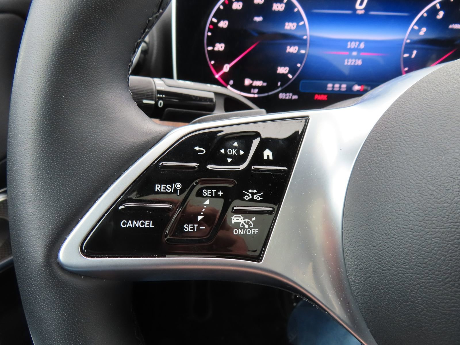 Used 2025 Mercedes-Benz C 300 4MATIC Sedan image 20