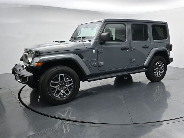 Used 2024 Jeep Wrangler Unlimited Sahara w/ Safety Group AWD/4WD image 4