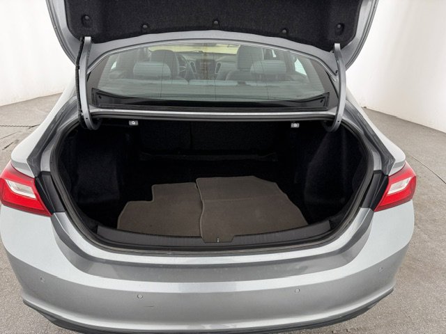 Used 2024 Chevrolet Malibu LT FWD image 5