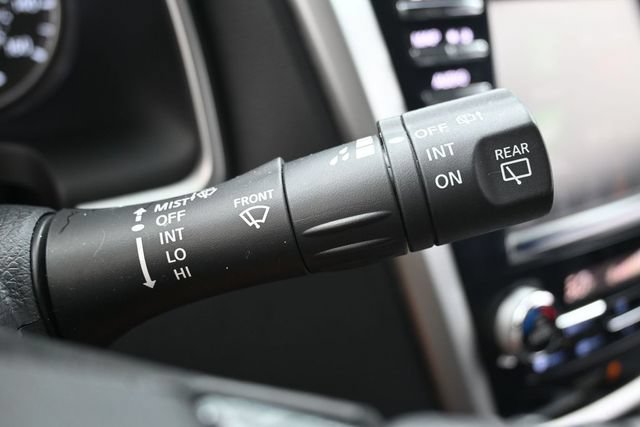 Used 2020 Nissan Murano SL w/ Moonroof Package FWD image 18