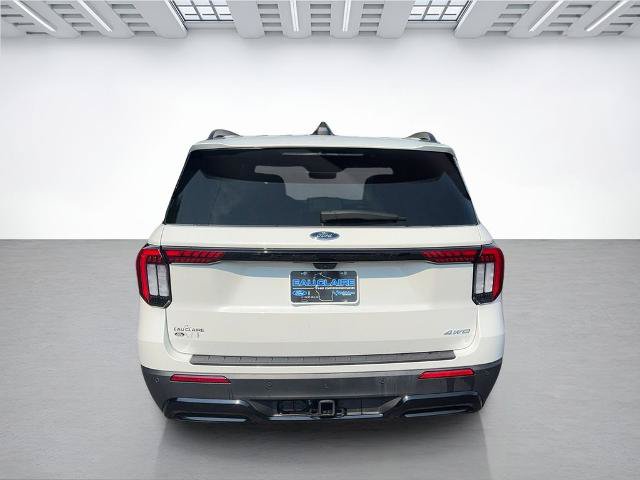 Certified 2025 Ford Explorer ST-Line w/ Premium Package AWD/4WD image 4