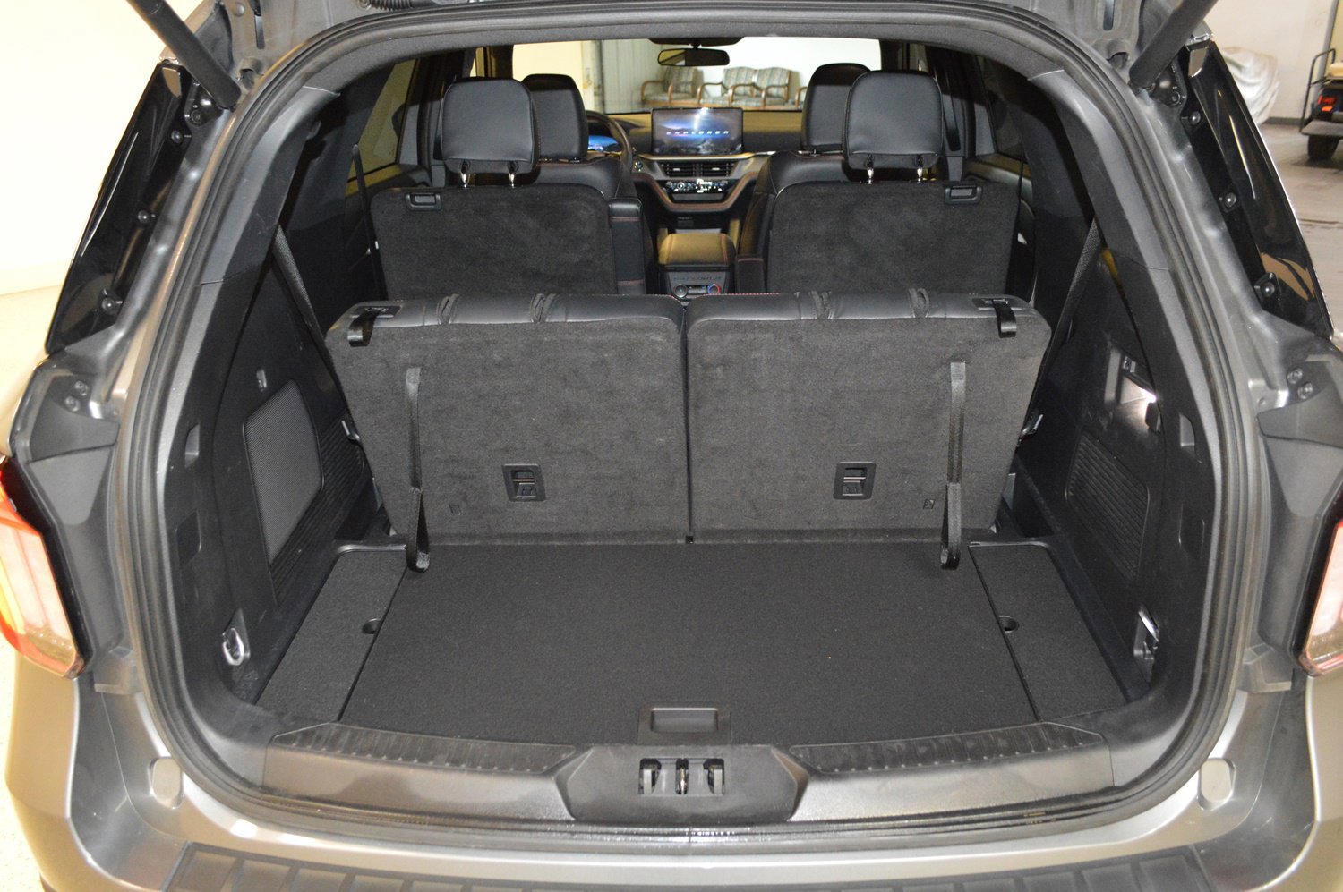 Certified 2025 Ford Explorer ST-Line image 14