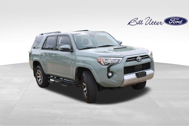 Used 2023 Toyota 4Runner TRD Off-Road Premium w/ Moonroof Package AWD/4WD image 3