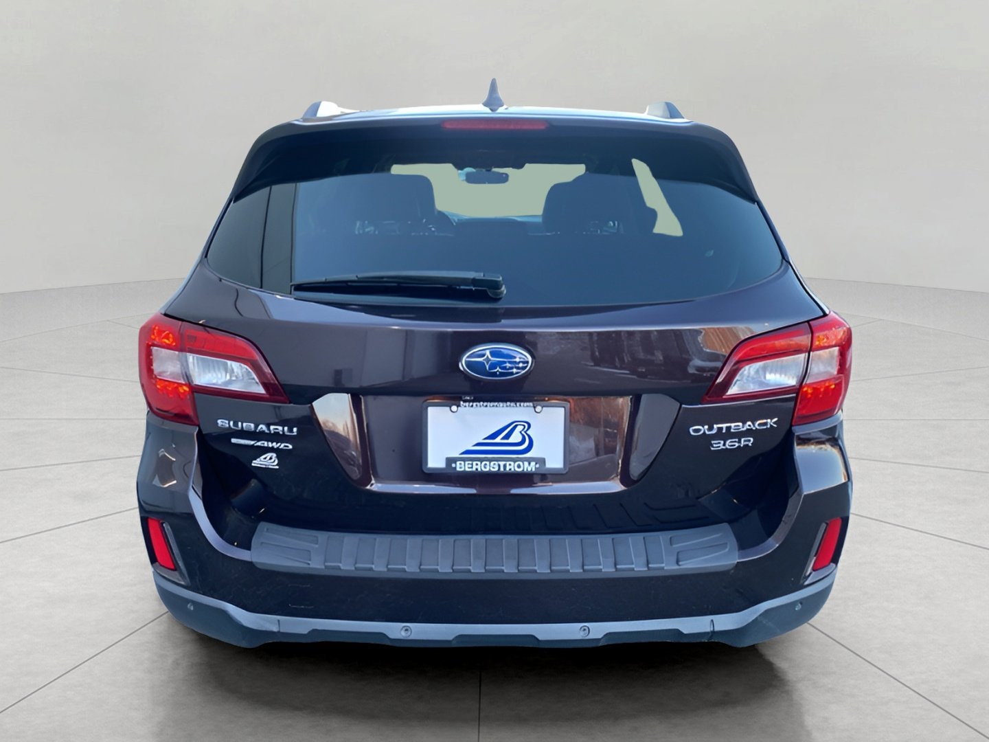 Used 2017 Subaru Outback 3.6R Touring image 7