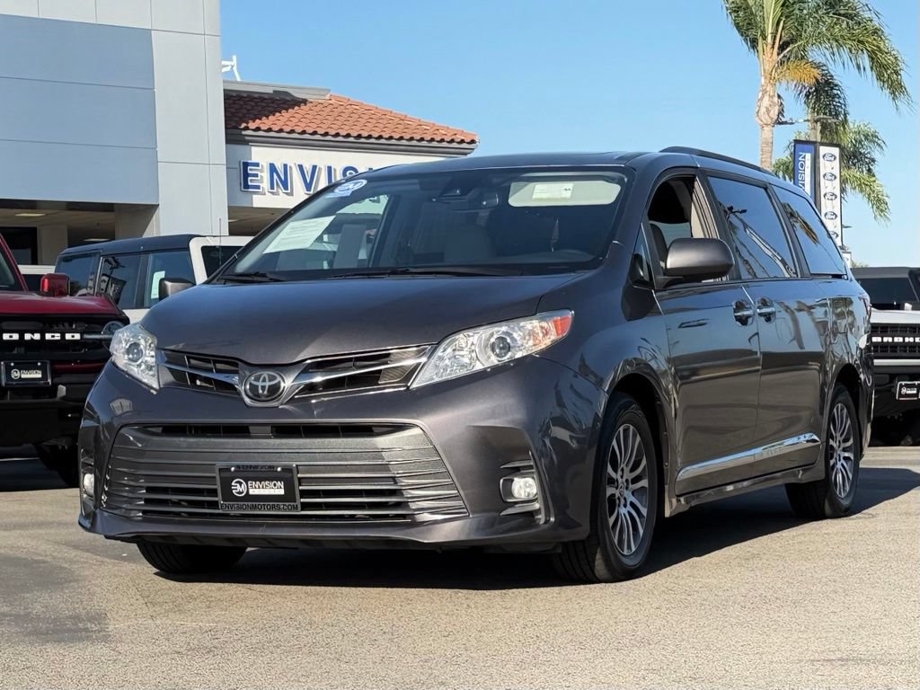 Used 2020 Toyota Sienna XLE FWD image 4