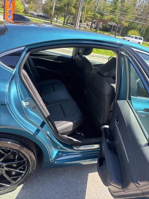 Used 2026 Toyota Camry XLE w/ Premium Package AWD/4WD image 19