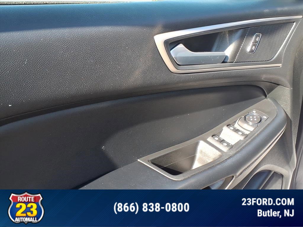 Certified 2022 Ford Edge SEL w/ Convenience Package AWD/4WD image 11