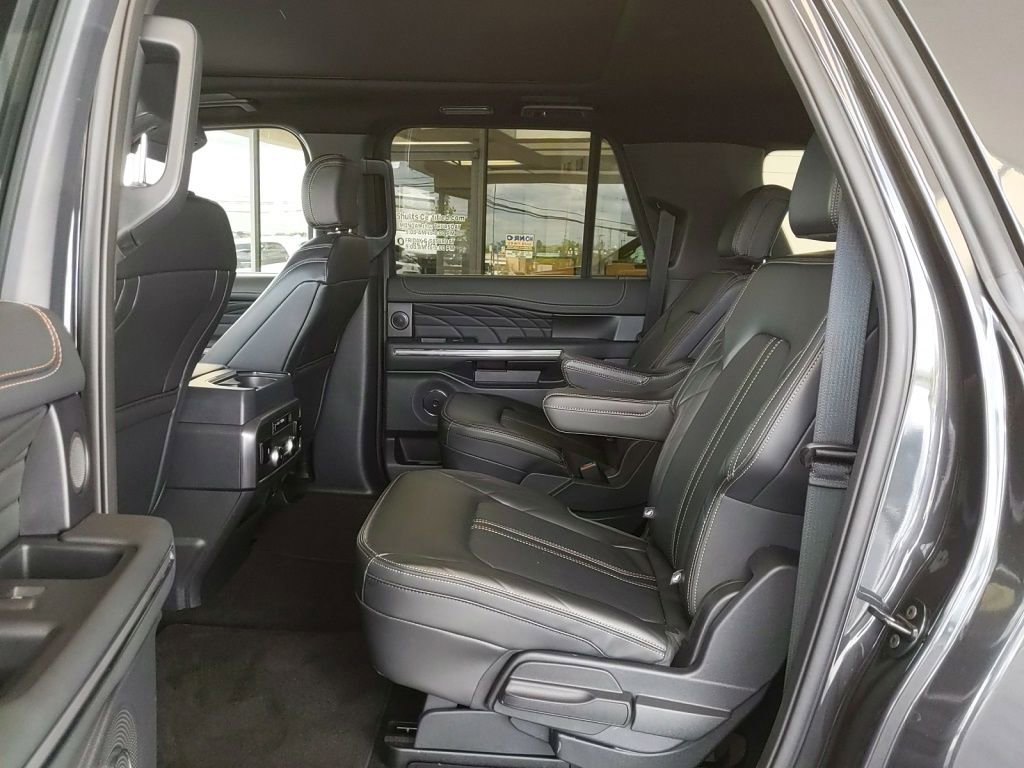 Certified 2024 Ford Expedition Max Platinum AWD/4WD image 17