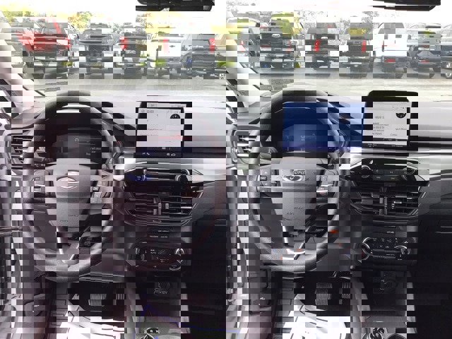 Certified 2025 Ford Escape Active image 9