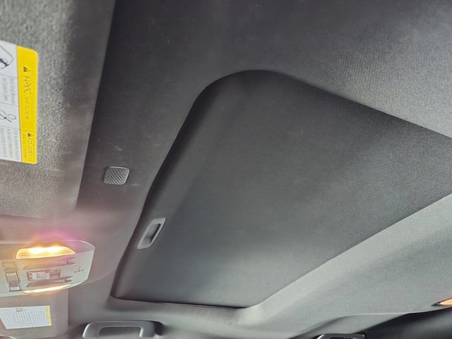 Used 2021 Toyota Highlander XSE FWD image 26