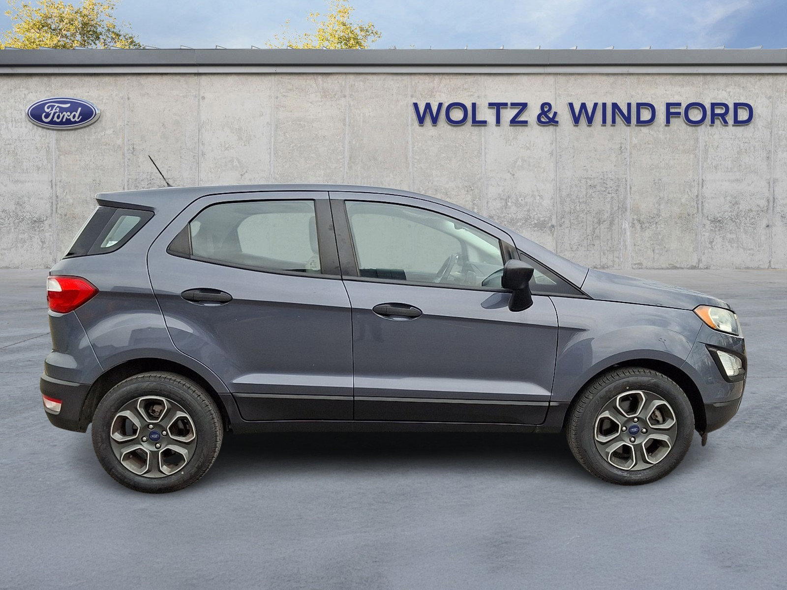 Certified 2018 Ford EcoSport S image 2