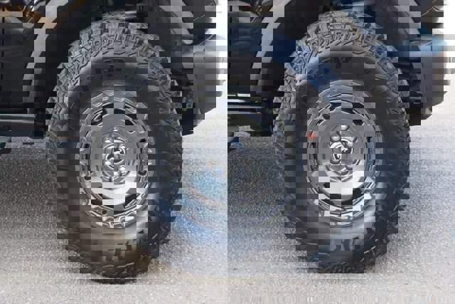 Certified 2025 Ford Bronco Badlands image 9