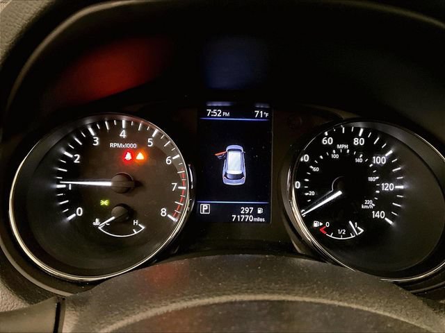 Used 2018 Nissan Rogue SV AWD/4WD image 19