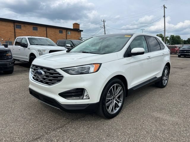 Certified 2024 Ford Edge Titanium w/ Equipment Group 301A AWD/4WD image 27