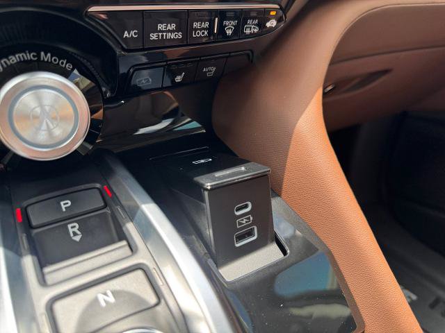 Used 2025 Acura MDX SH-AWD w/ Technology Package image 27
