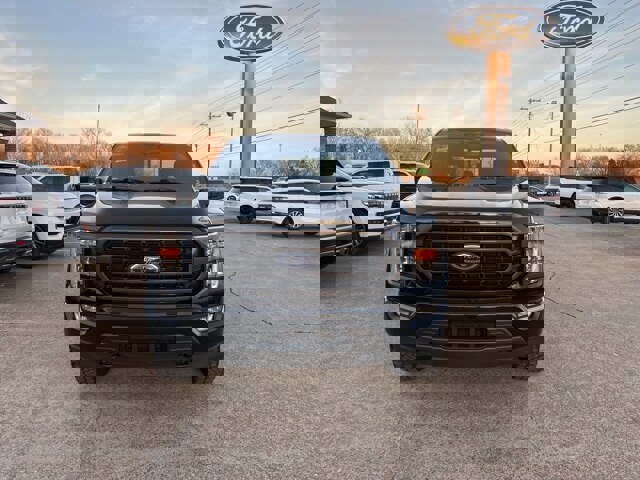 Certified 2022 Ford F150 XLT w/ Equipment Group 302A High image 5