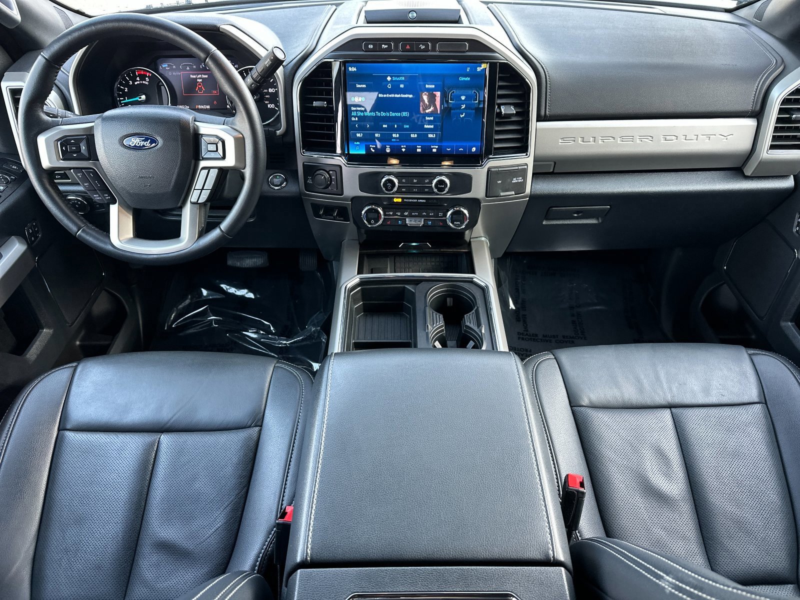 Certified 2022 Ford F350 Lariat w/ Black Appearance Package image 12