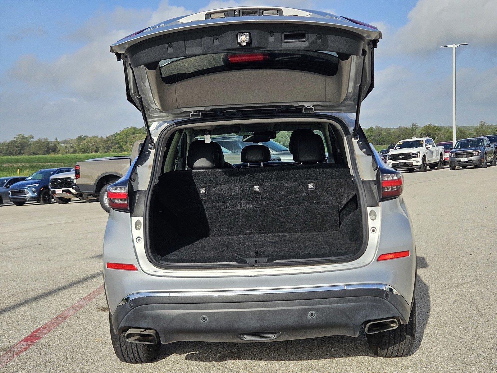 Used 2023 Nissan Murano SV AWD/4WD image 9