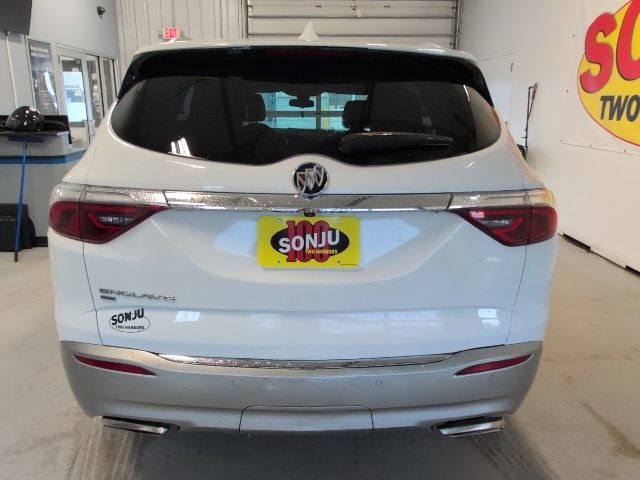 Used 2023 Buick Enclave Essence AWD/4WD image 4
