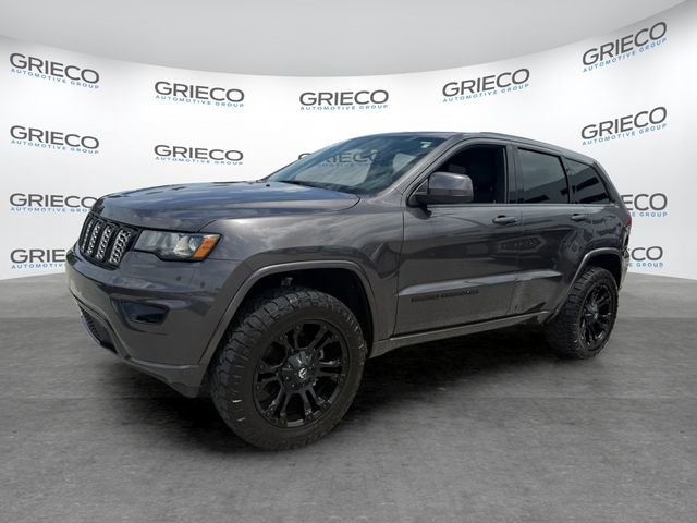 Used 2021 Jeep Grand Cherokee Laredo X AWD/4WD image 3