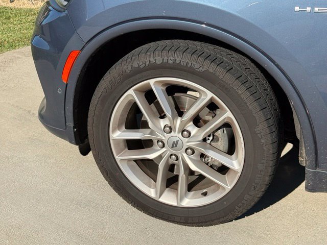 Used 2021 Dodge Durango R/T w/ Technology Group RWD image 4
