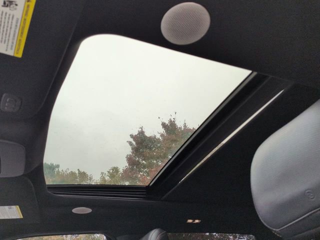 Certified 2022 Ford F150 Platinum w/ Equipment Group 701A High image 22