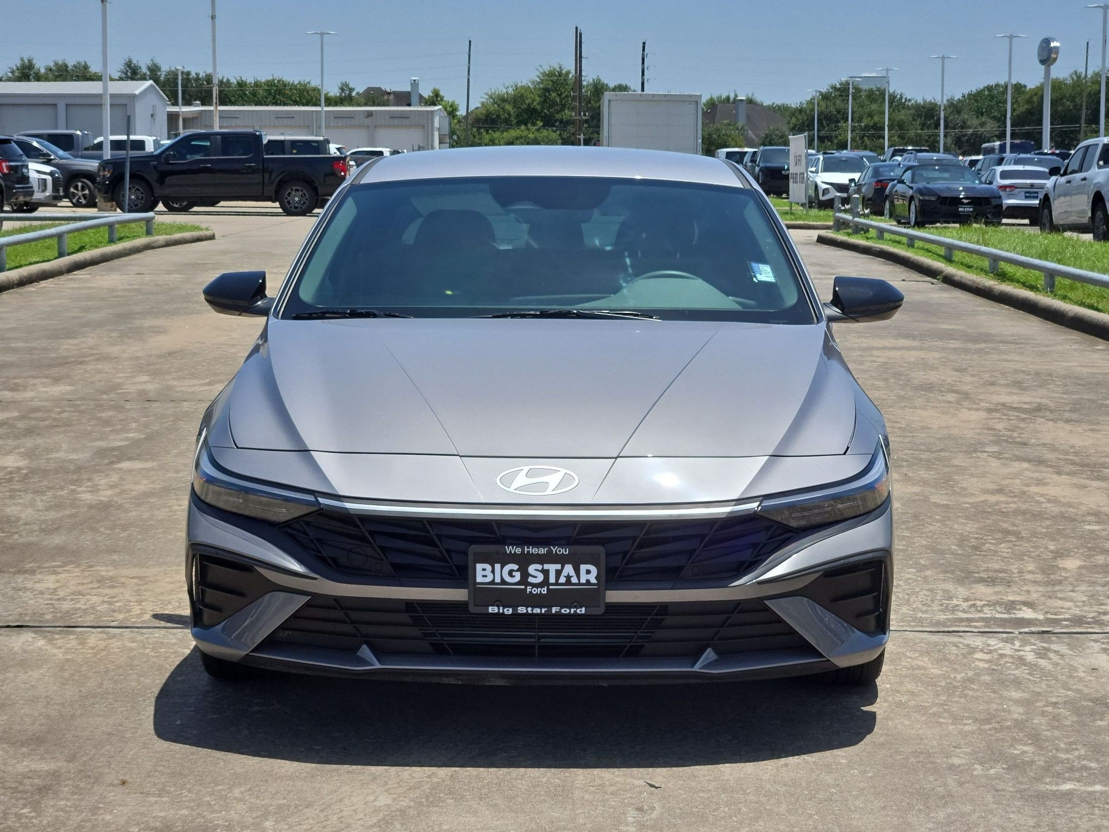 Used 2026 Hyundai Elantra Sport FWD image 11