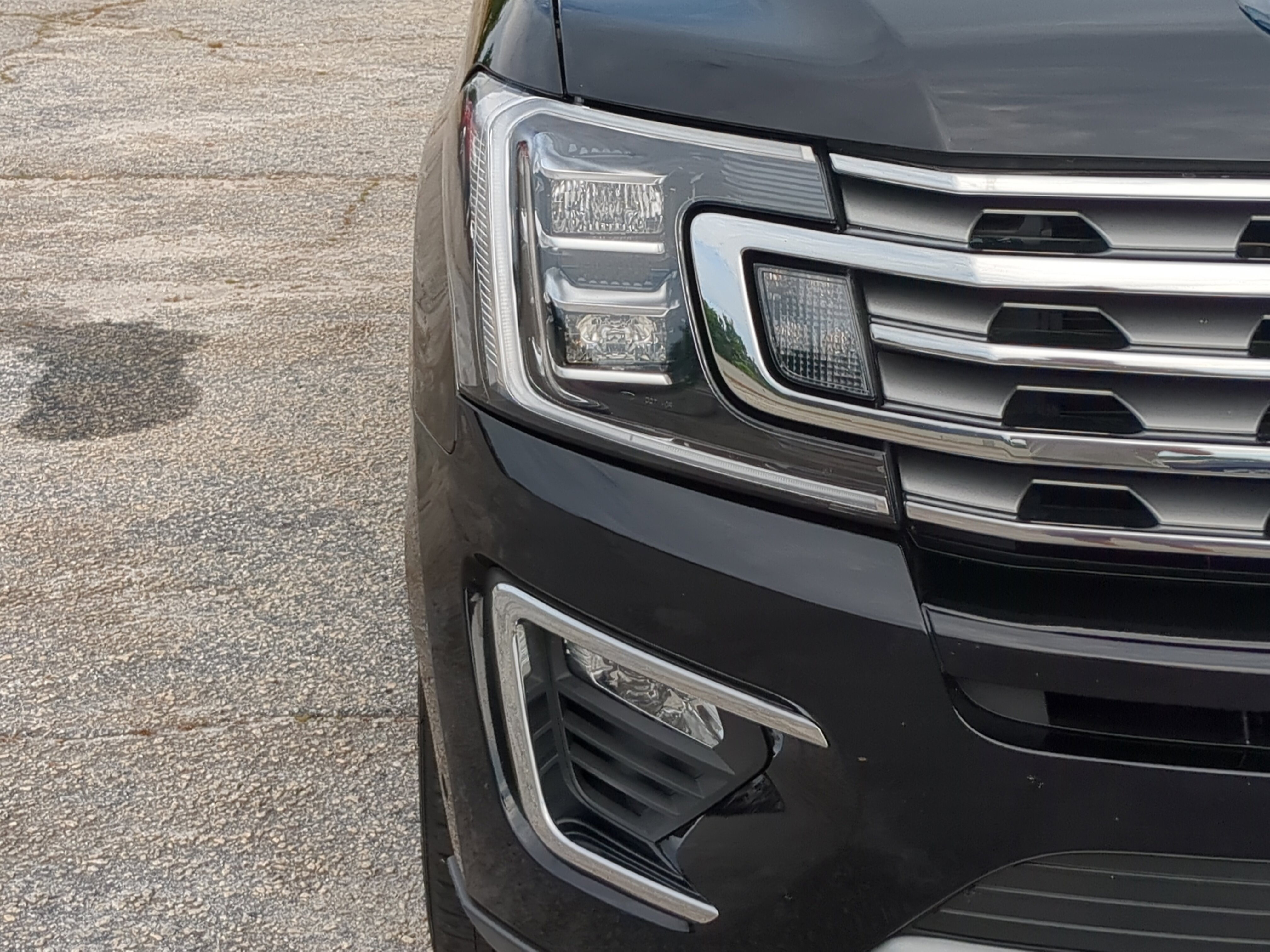 Certified 2021 Ford Expedition Limited RWD image 8